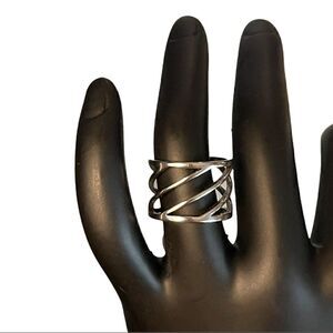 Trendy geometric statement ring